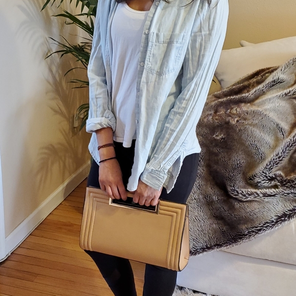 Large Nude Clutch - Picture 4 of 4